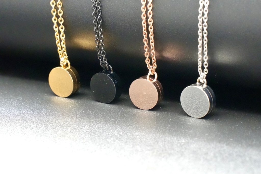 プティセレモ メモリアルペンダント